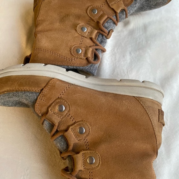 SOREL Out N About Suede & Felt Waterproof Boots | Women’s Size 10 - Picture 3 of 9